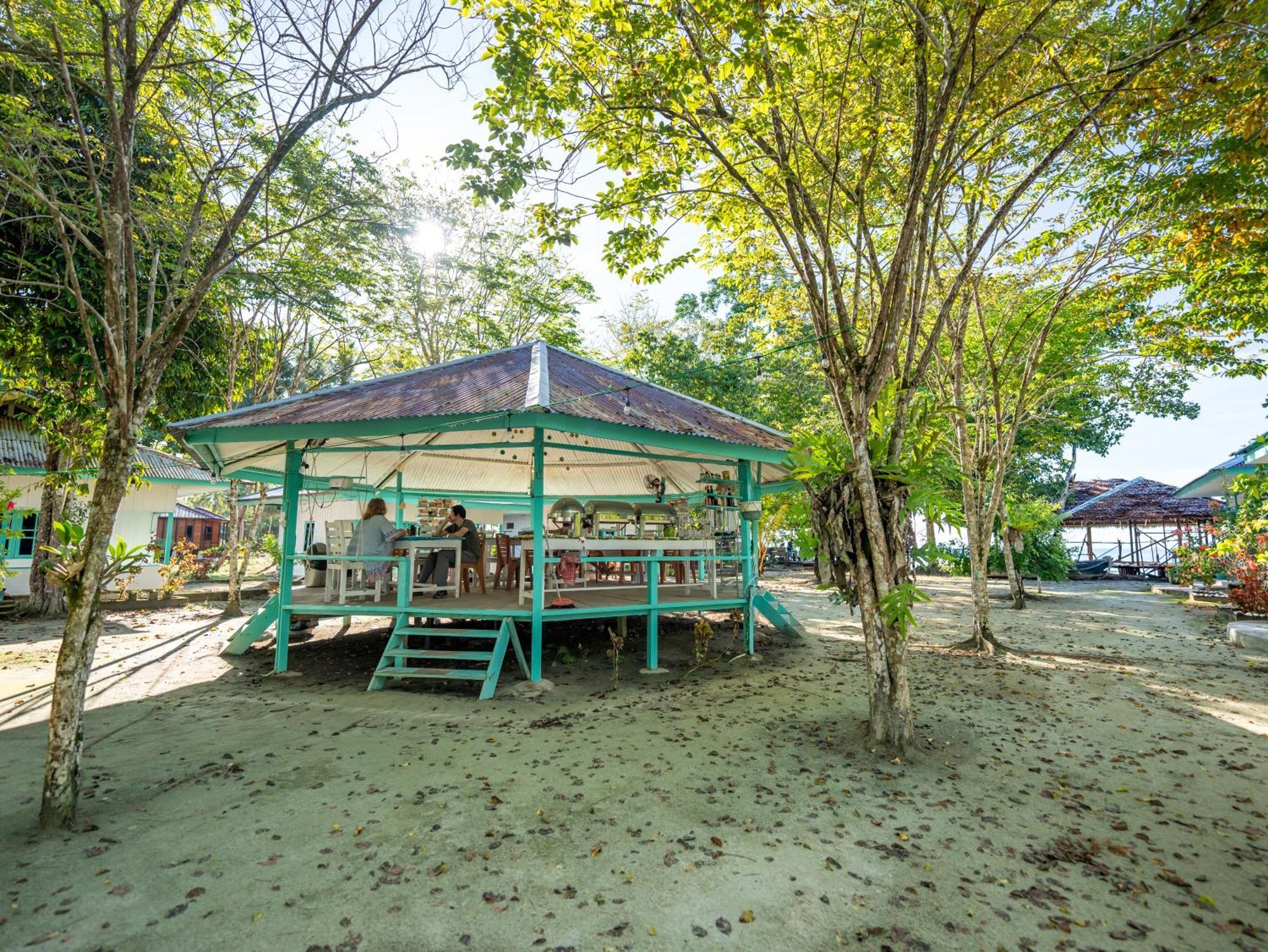 Scuba Republic Beach Bungalows Tapokreng 外观 照片